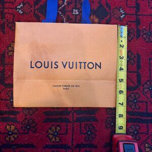 Authentic Lux Shopping Bags, LV, Gucci, Burberry, and more!